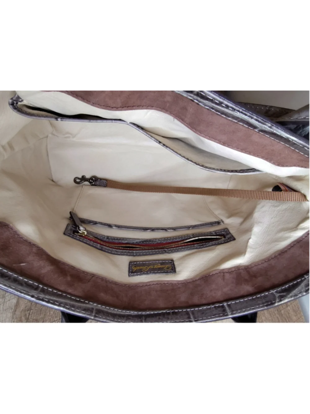 Women's Dooney & Bourke Satchel Bag Grey Crocodile Embossed Leather with belt